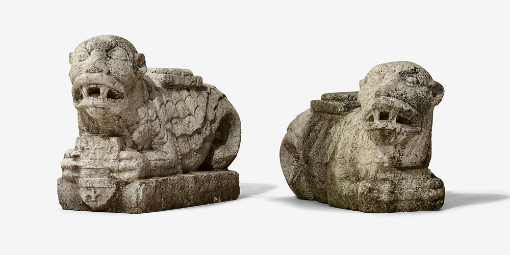 A pair of Sicilian 17th century marble sculptures